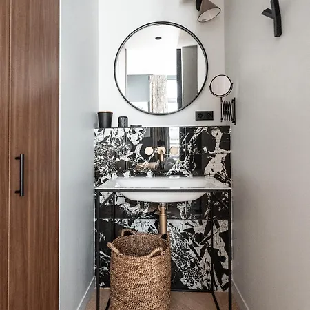 Stylish Flat Close To Louvre & Palais-royal Apartment